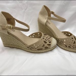 New Catherine Malandrino Stelley Espadrille Wedges